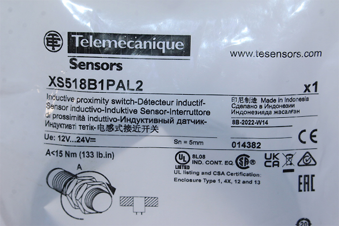 XS518B1PAL2, Telemecanique Sensors , Inductive proximity sensors XS, inductive sensor XS5 M18, L39mm, brass, Sn5mm,. 12...24 VDC, cable 2 m. Main. Ra