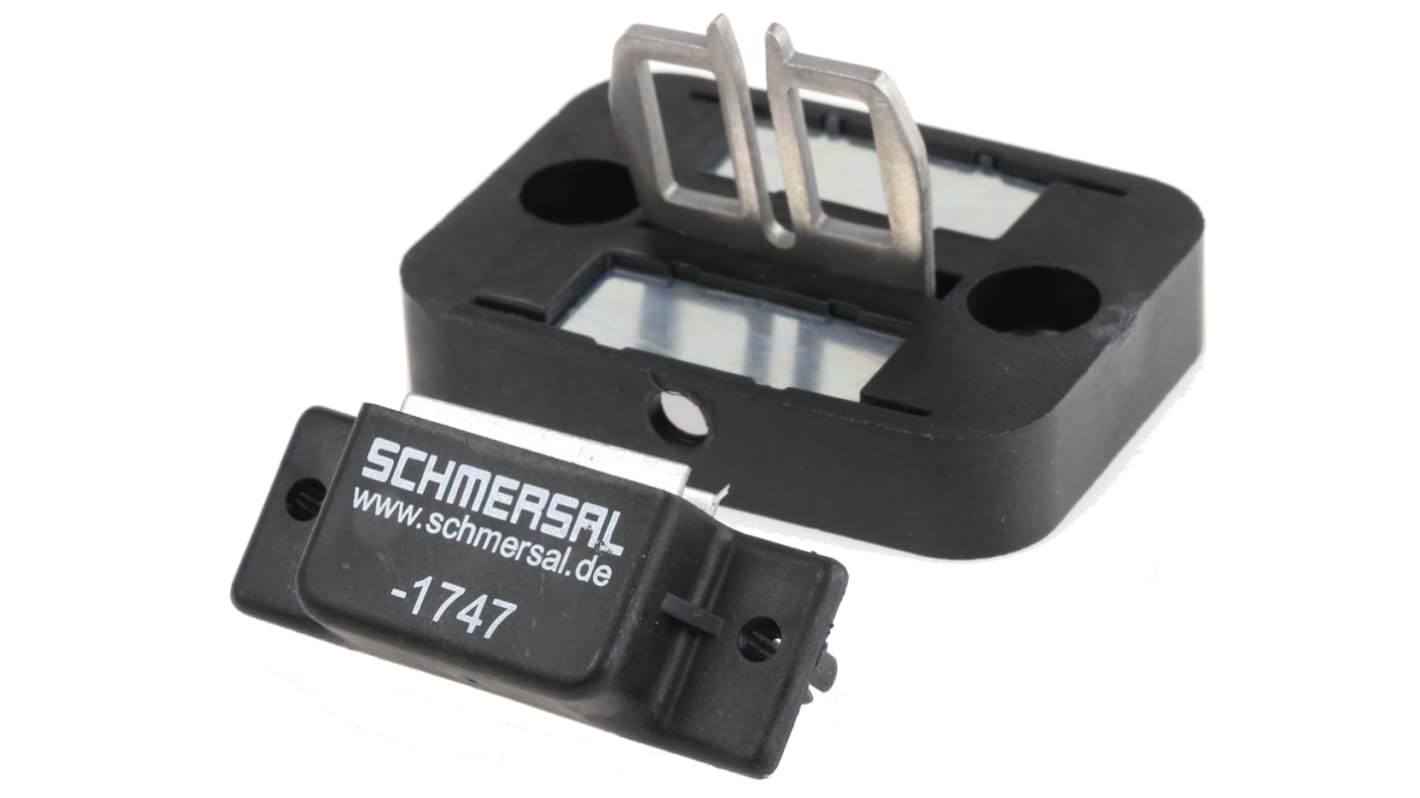 AZ 15/16 B3-1747, Schmersal, actuador, Radio de accionamiento en protectores abatibles a = 32 mm · Desalineación axial x = 11 mm · Para el enclavamiento, fuerza de bloqueo: 30 N