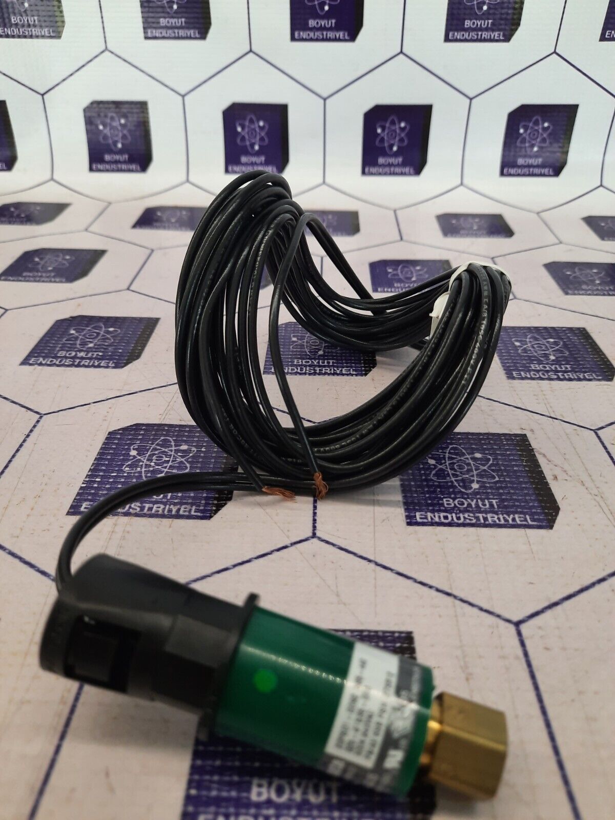 20PS01-0092, Sensata, Sensor, Switch, de Vacio, 750Psi, 120/240VAC, Klixon.