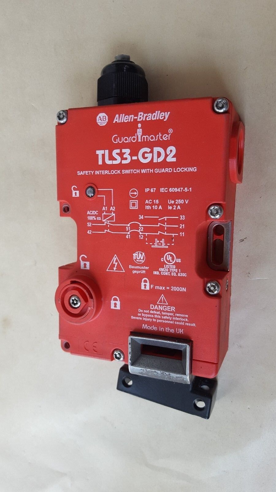 440G-T27183, Allen Bradley, TLS3-GD2, 24V AC/DC, Guardmaster, llave de seguridad con bloqueo