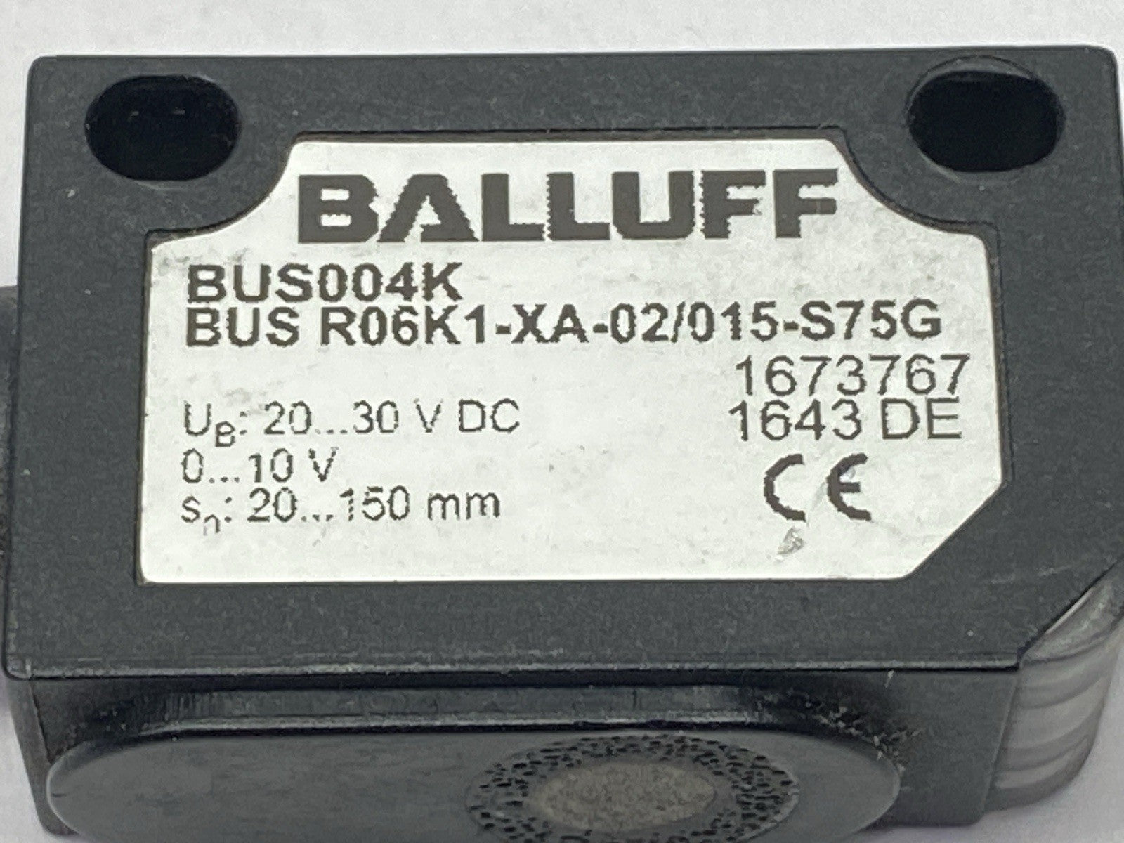 BUS R06K1-XA-02/015-S75G, Balluf, Sensor, Salida analógica. Analógica, tensión 0…10 V. Conexión. Conector M8x1 macho, 4 pines. Material de la carcasa. ABS